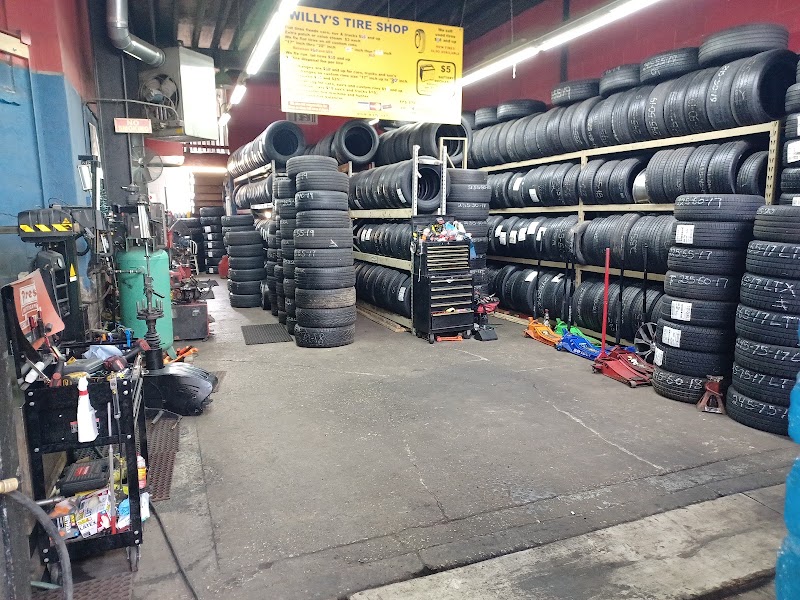 Willy's Tire Shop in Chicago